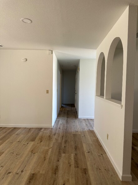 Building Photo - 1038 S Kent Ct