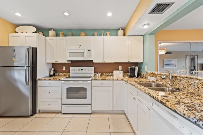 Building Photo - 7420 S Ocean Dr