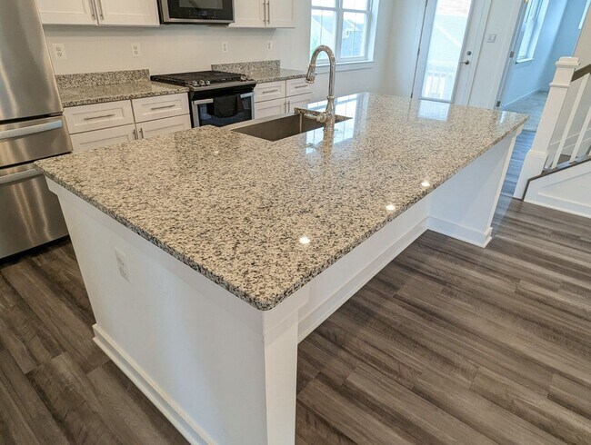 Building Photo - 1207 Marsalis Pl