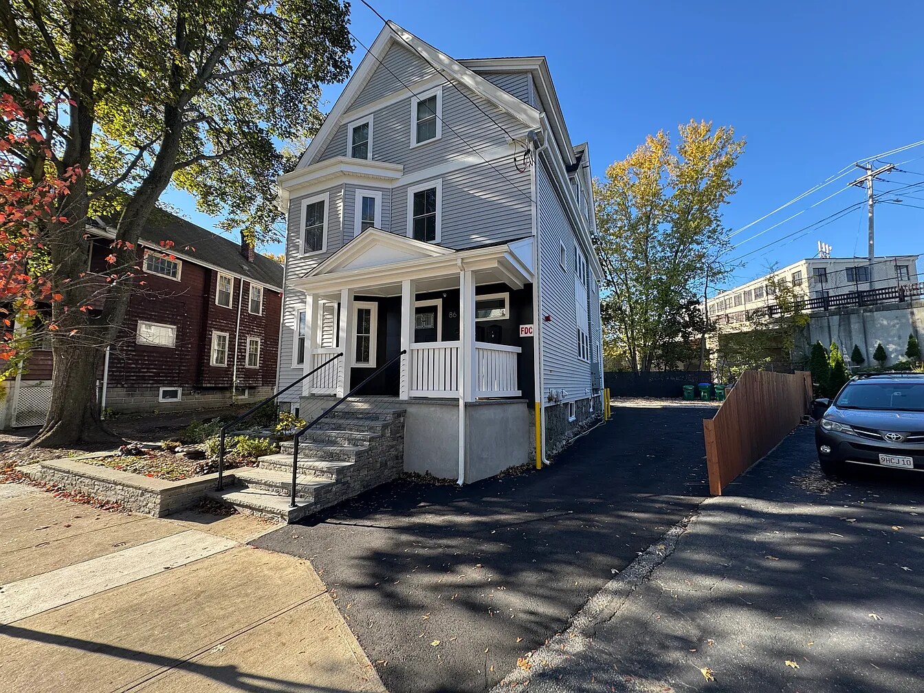 Building Photo - 86 Orchard St