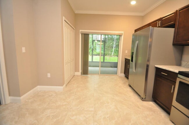 Building Photo - 3 Bed 2 Bath Modern Duplex in Seminole Woods