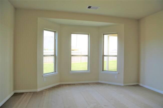 Building Photo - 8139 Fairfield Mnr Wy