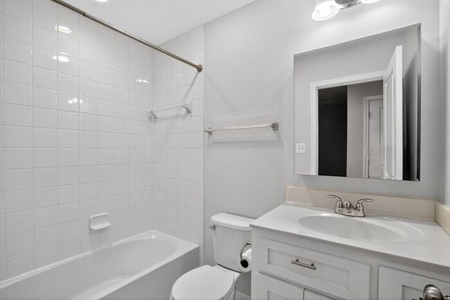 Building Photo - 23213 Ambrosia Ln