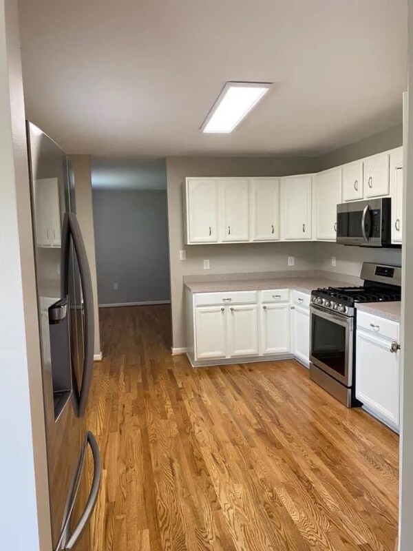 Building Photo - 1328 Hummingbird Dr