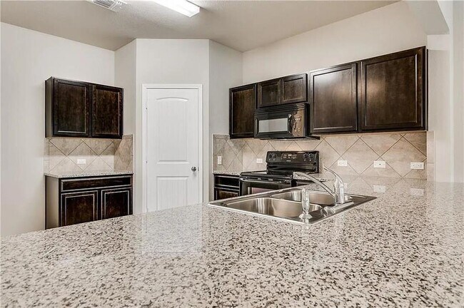 Building Photo - 11125 Night Camp Dr