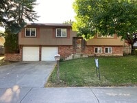 Building Photo - STUDENTS WELCOME! 5 Bedroom 3 Bathroom Bi-Level Single-Family Home in Midtown Fort Collins