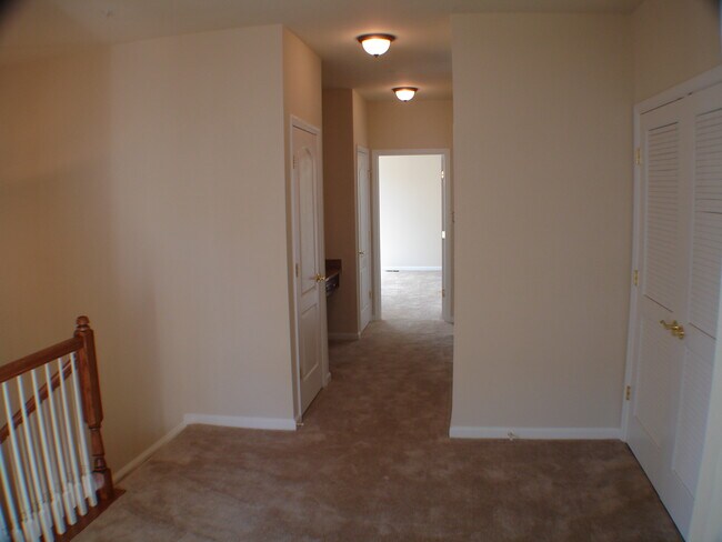 Building Photo - 22707 Verde Gate Terrace