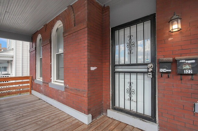 Building Photo - 322-324 S Ohio Ave