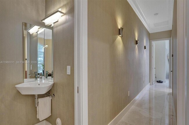 Building Photo - 1529 Shoreline Way