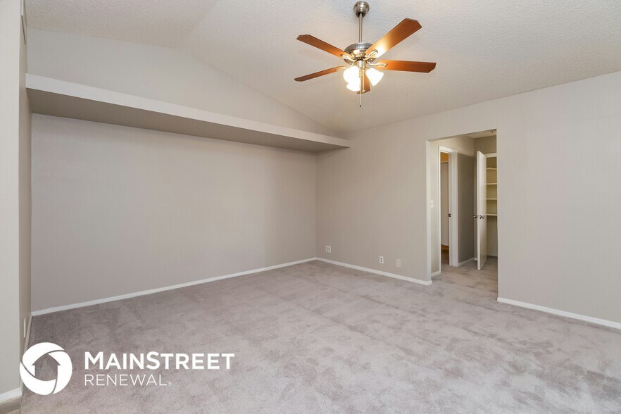 Building Photo - 7913 W Krall St