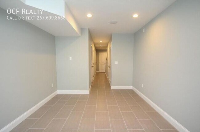 Building Photo - 1252 S 20th St