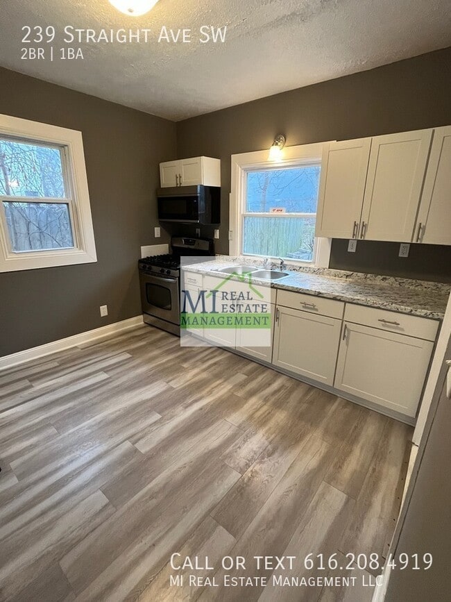 Primary Photo - 239 Straight Ave SW