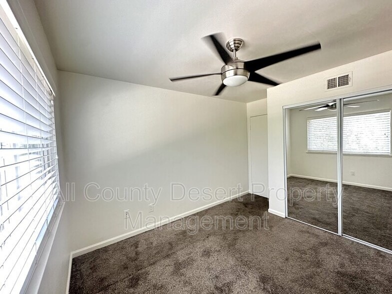 Building Photo - 72714 Willow St