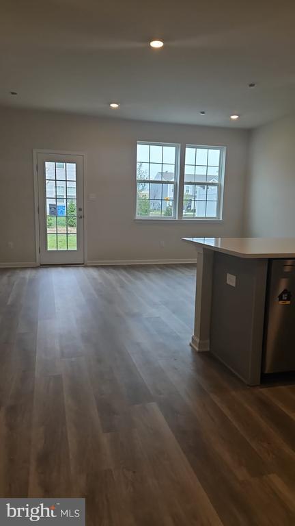 Building Photo - 30 Elliot Ln