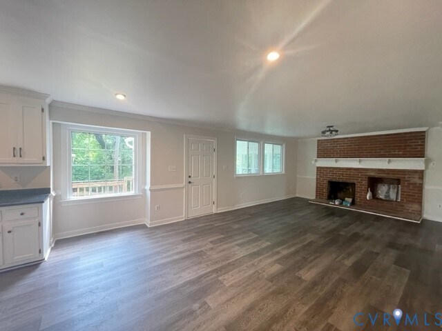 Building Photo - 9164 Avondale Dr