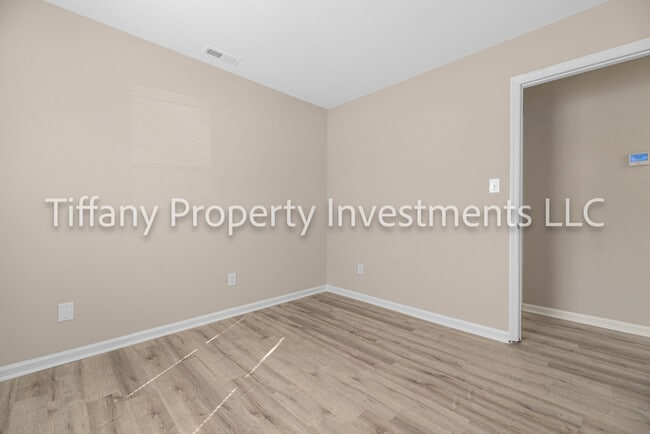 Building Photo - 3350 Misty Wood Dr