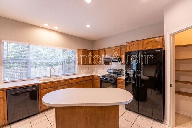 Building Photo - 7403 Rockberry Cove