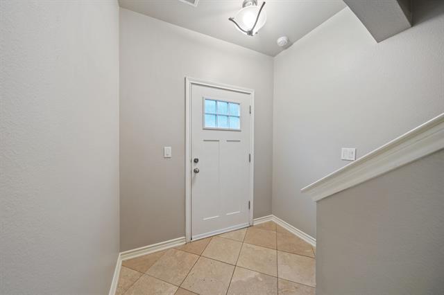Building Photo - 4315 Holland Ave