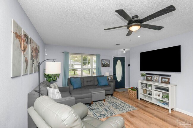 Building Photo - 1512 Galvin Ave