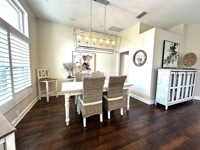 Building Photo - Furnished Six Month Rental - Gorgeous 3/2/2 Pool/Spa Home Tierra Verde