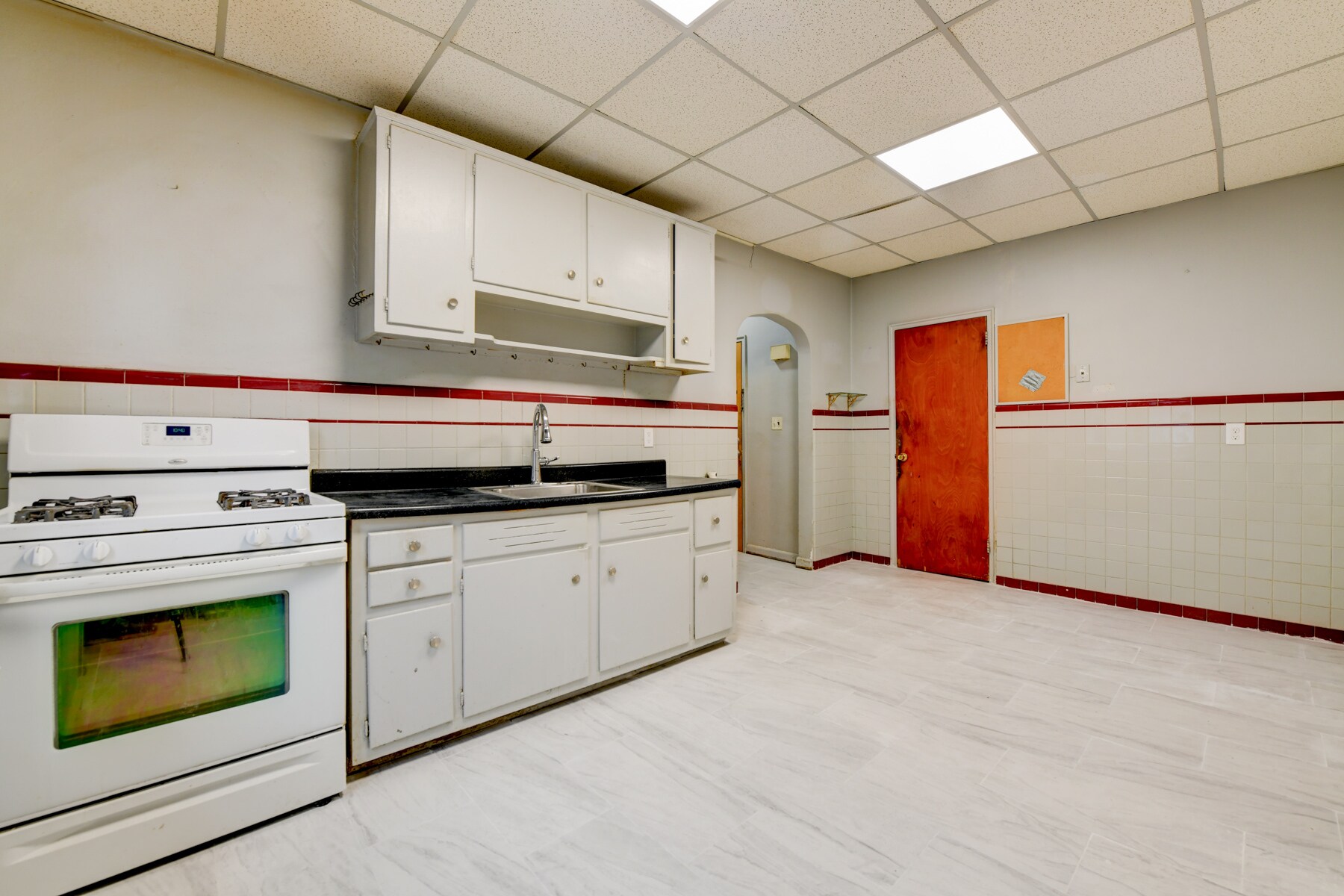 Building Photo - 71 Carmer Ave