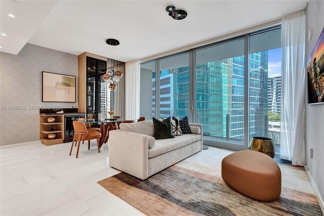 Building Photo - 300 Biscayne Blvd Way