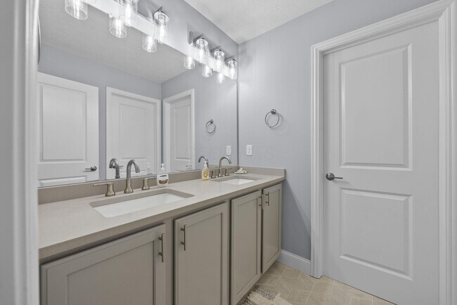 Building Photo - 5232 Estuary Ln