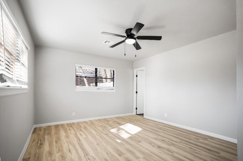 Building Photo - 2620 Acacia Ct