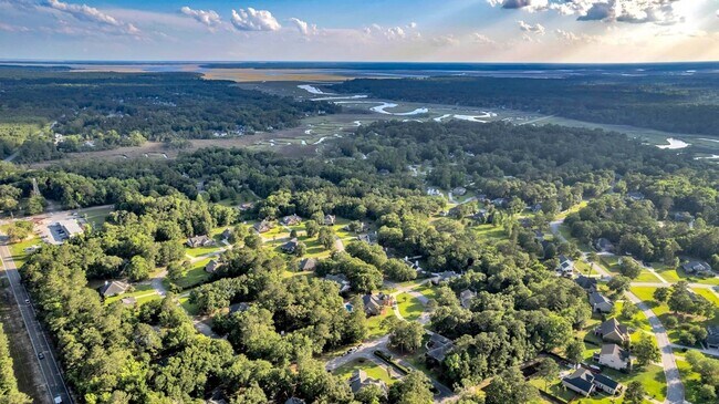 Building Photo - Gorgeously Updated 4 Bed/3.5 Bath in Tranquilla Hall - Buckhead