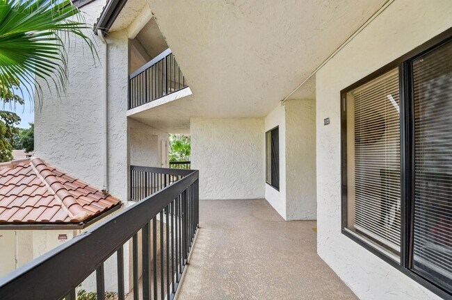 Building Photo - 10173 Mangrove Dr