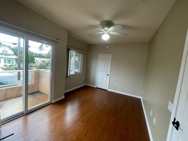 Building Photo - Spacious 3-bedroom, 3-bath townhome in the...