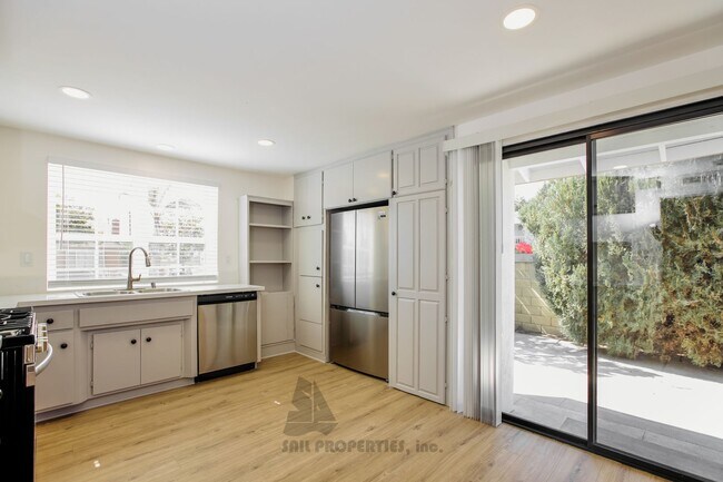 Building Photo - Newly remodeled 5-bedroom, 2.5-bath home in Cypress