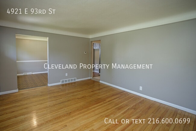 Building Photo - 4921 E 93rd St