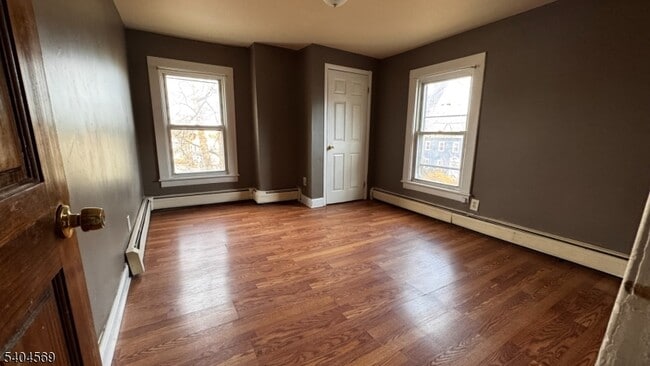 Building Photo - 21 Liberty St