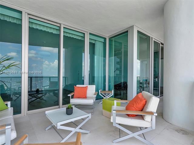 Building Photo - 2627 S Bayshore Dr