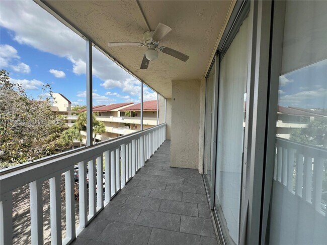 Building Photo - 7051 Environ Blvd