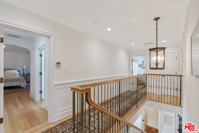 Building Photo - 643 Westholme Ave