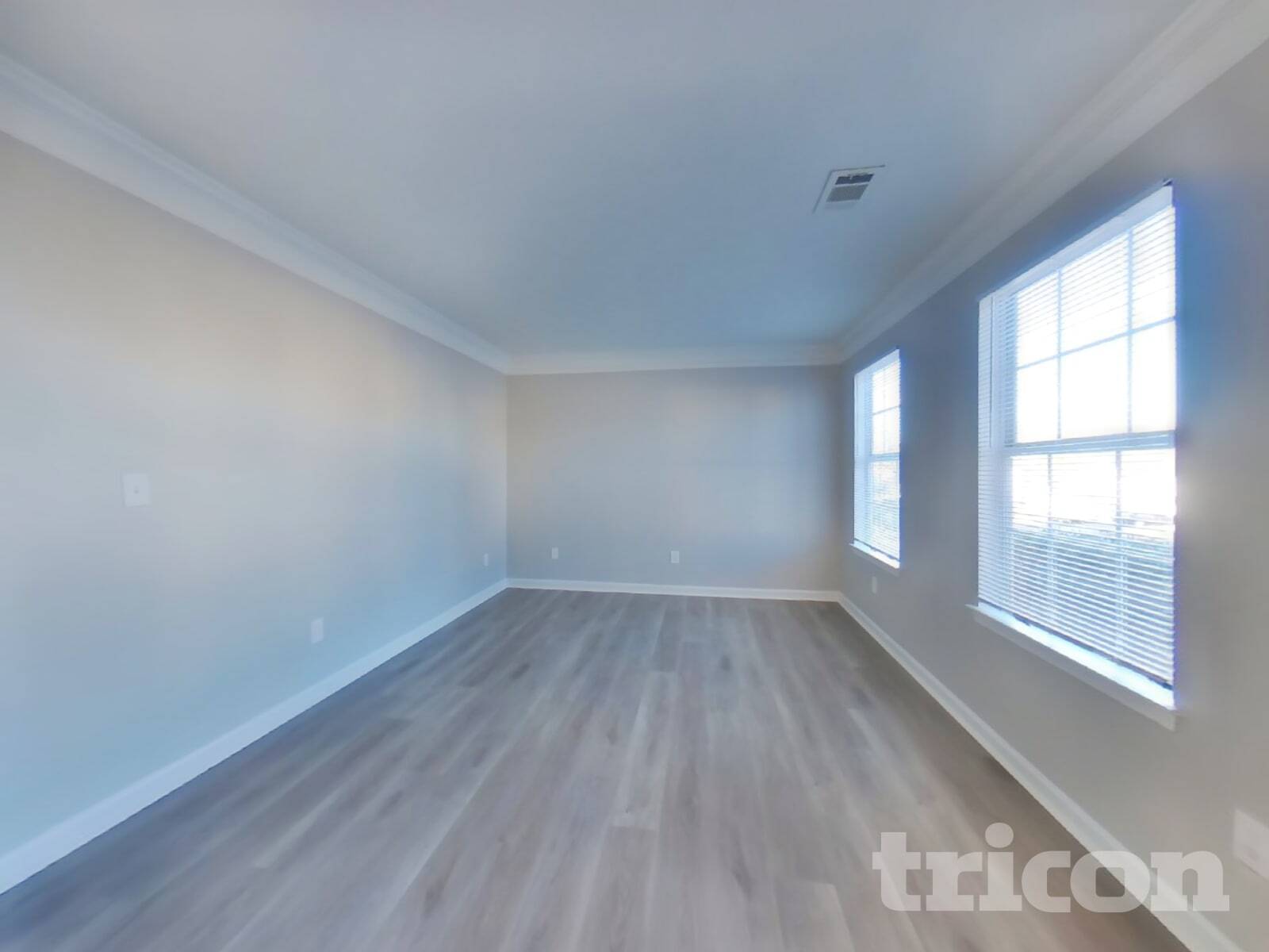 Building Photo - 350 Creekview Blvd