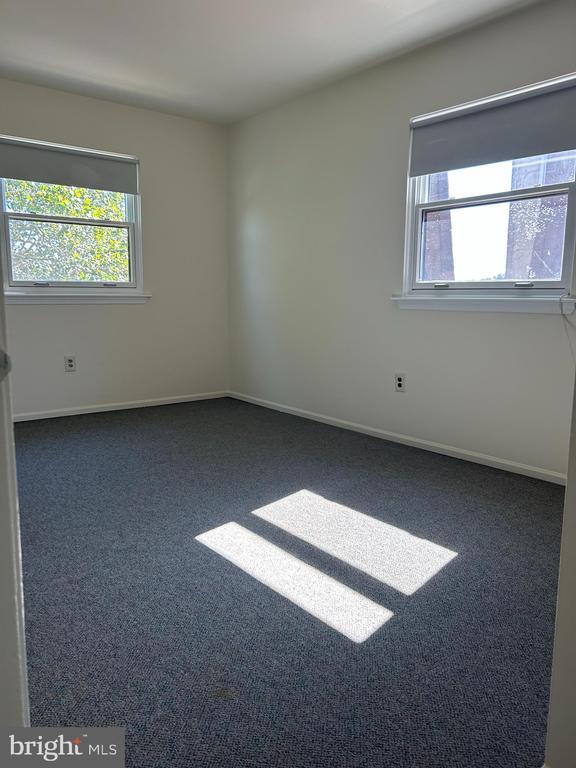 Building Photo - 2410 David Dr