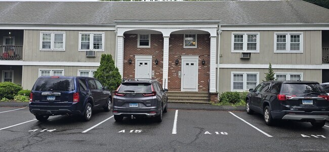 Building Photo - 10 Scuppo Rd