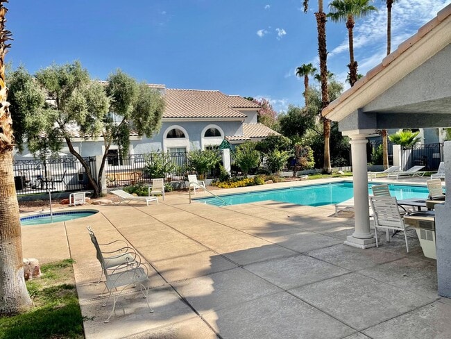 Building Photo - Hidden Gem in Gated Community - Summerlin