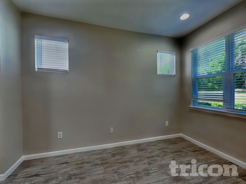 Building Photo - 12447 Trailhead Dr