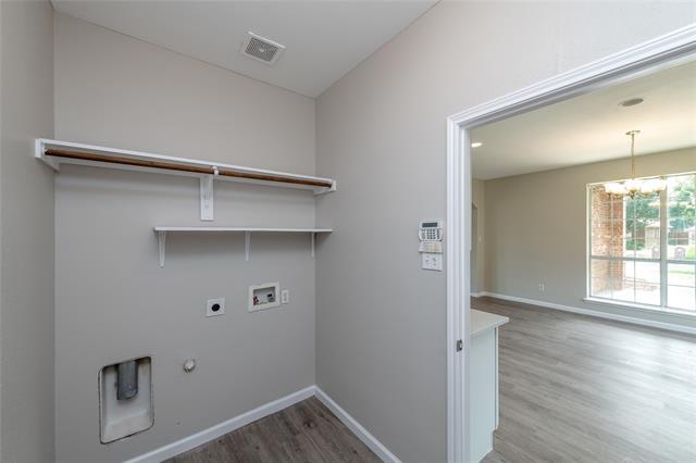Building Photo - 13598 Valley Mills Dr