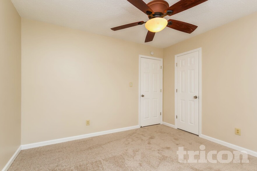 Building Photo - 329 Stratford Dr