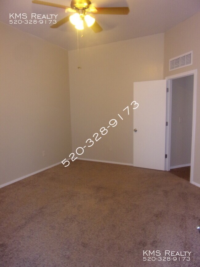 Building Photo - 6027 S Avenida Las Monjas