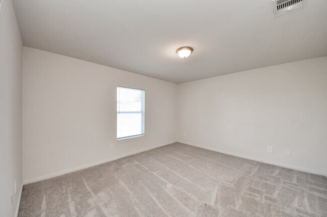 Building Photo - 164 Goldenrod