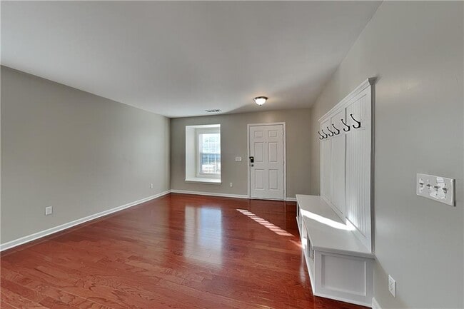 Building Photo - 40 Parkmont Ct