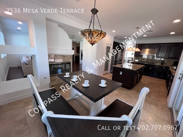 Building Photo - 2536 Mesa Verde Terrace