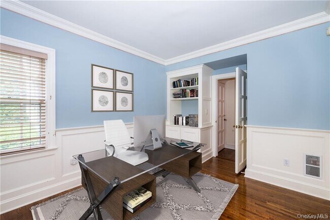 Building Photo - 25 Jerome Ave