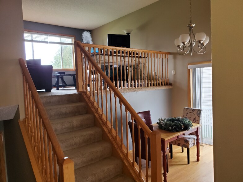 Building Photo - 1109 Larch St